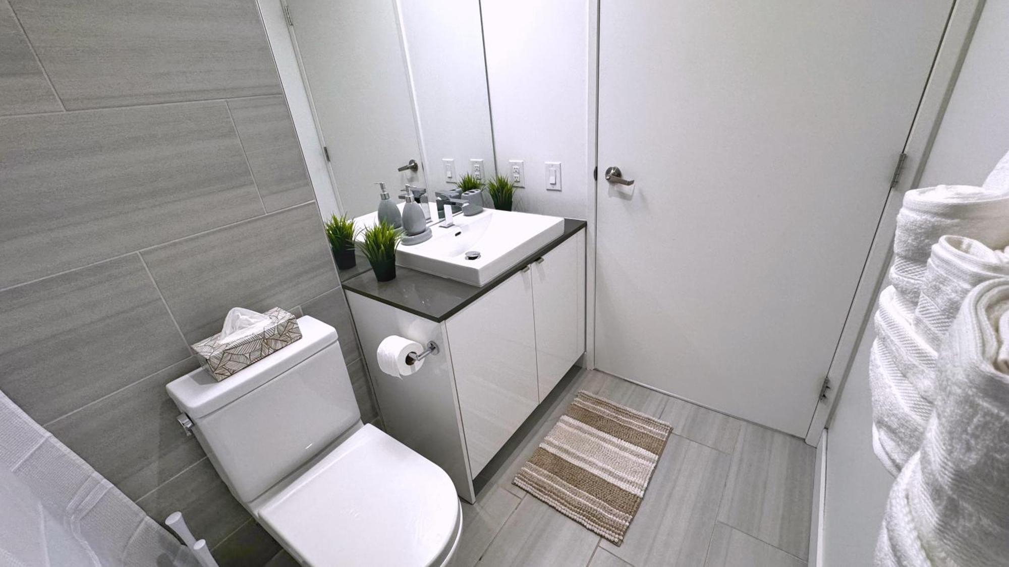 Cozy 1Br Apt - Downtown Виннипег Экстерьер фото